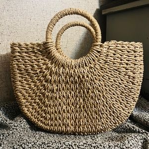 Rattan top handle straw handbag